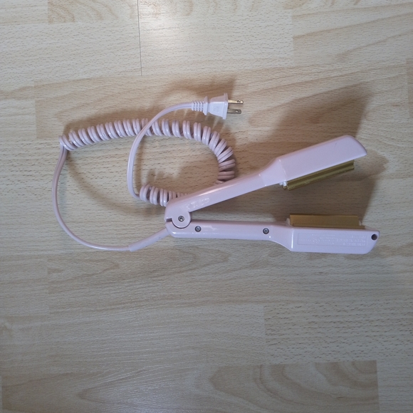 Pink Hair Waver - Picture 2 of 5